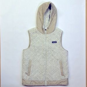 Patagonia beige reversible hoodie vest